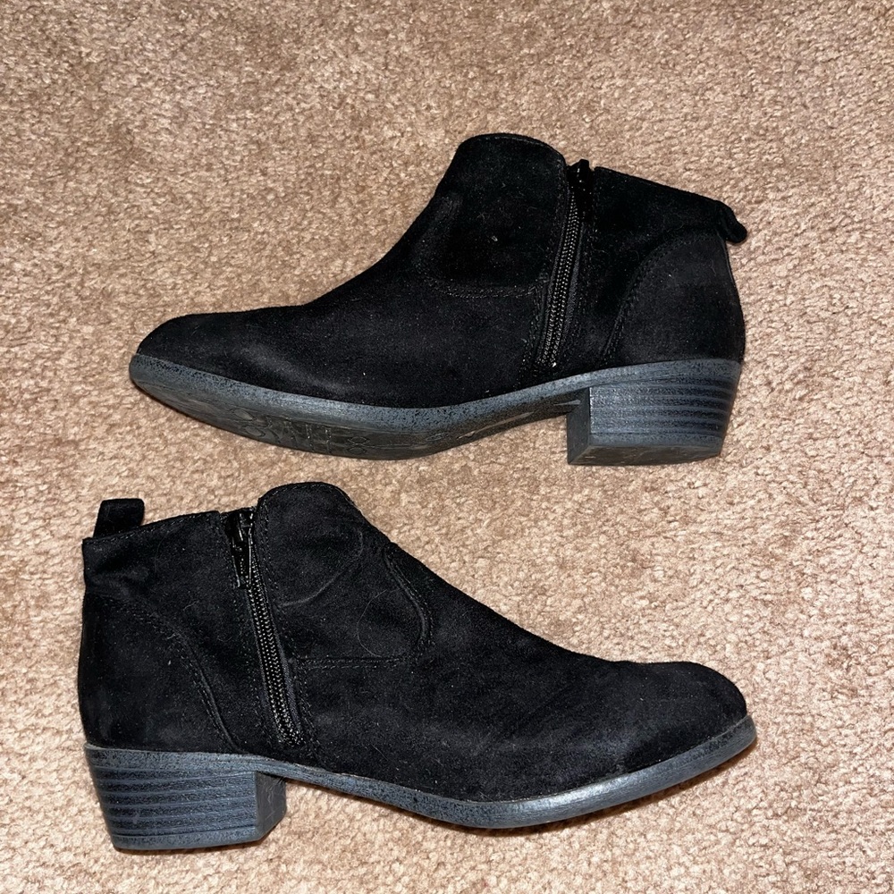 Booties - Picture 3 of 4